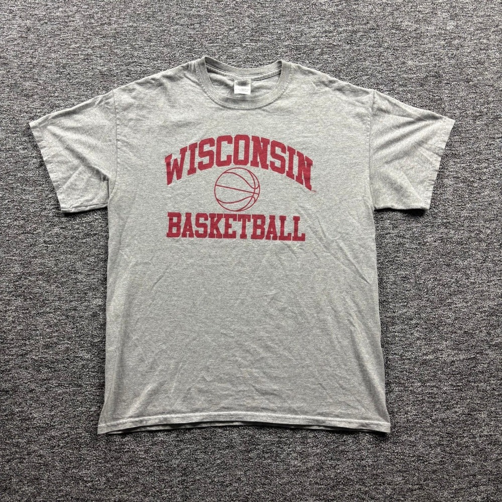 Y2K Wisconsin Basketball Graphic T-Shirt NCAA College Sports Grey Large